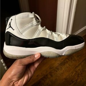 Jordan Air 11 Retro Sneakers - Black and White